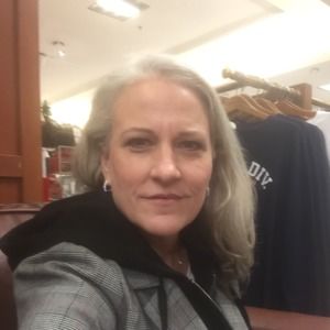 Meet your Posher, Alison